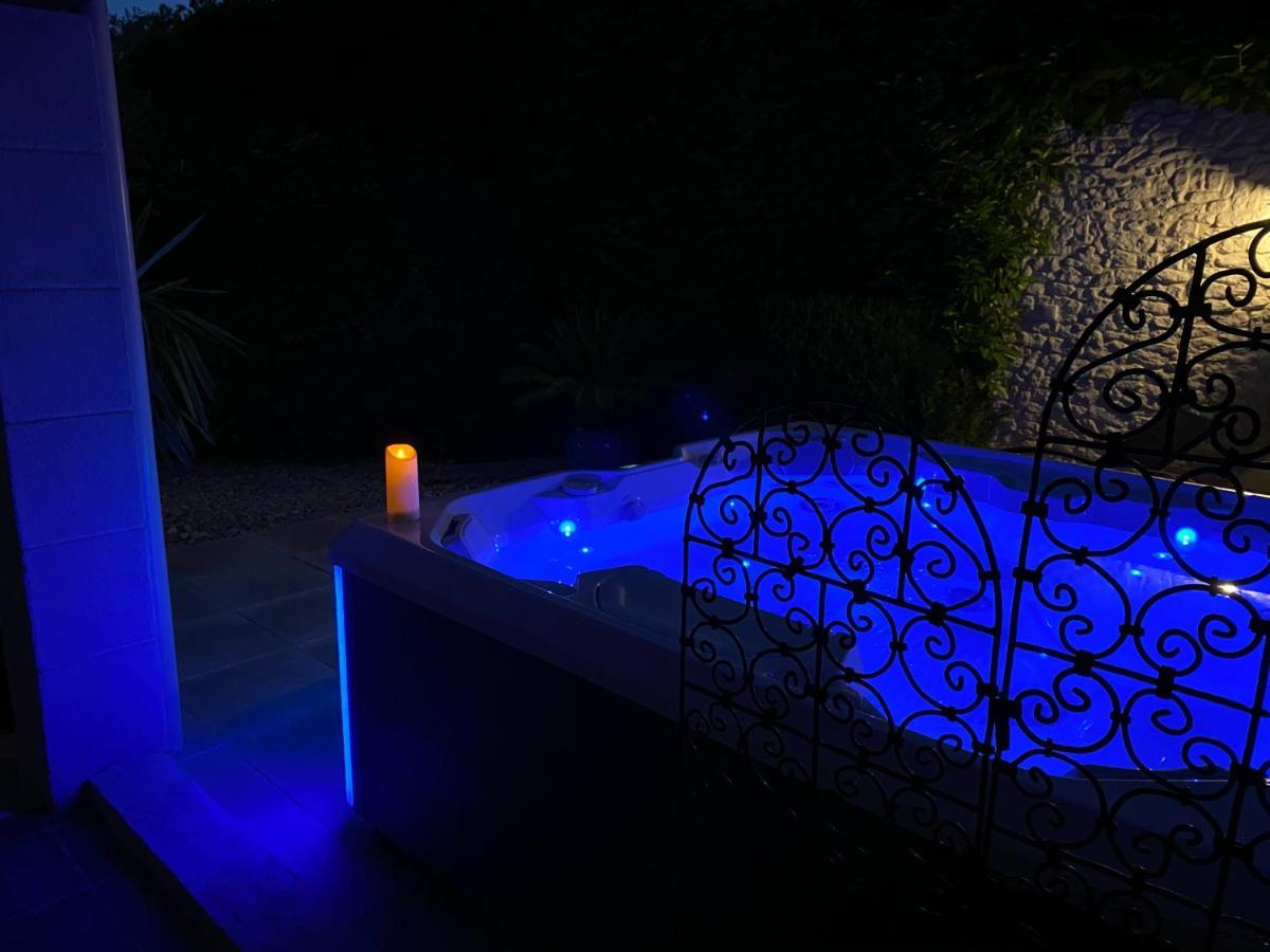 Mas Beau Soleil & Spa Cottages De Charme Avec Jacuzzi&Jardin Prives Сен-Реми-де-Прованс Экстерьер фото