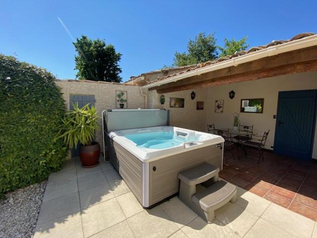 Mas Beau Soleil & Spa Cottages De Charme Avec Jacuzzi&Jardin Prives Сен-Реми-де-Прованс Экстерьер фото