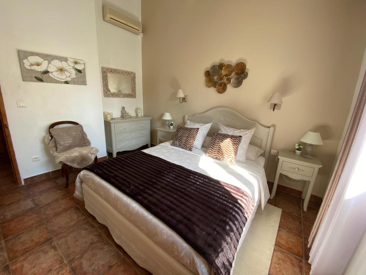 Mas Beau Soleil & Spa Cottages De Charme Avec Jacuzzi&Jardin Prives Сен-Реми-де-Прованс Экстерьер фото